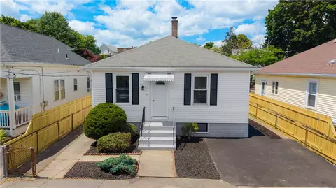 38 Mcmillen St, Providence, RI 02904