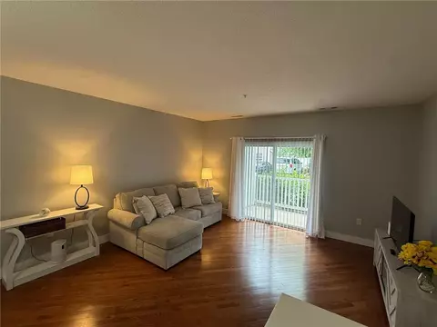 Living - 114 Mill St #101, Woonsocket, RI 02895 photo 1 of 2