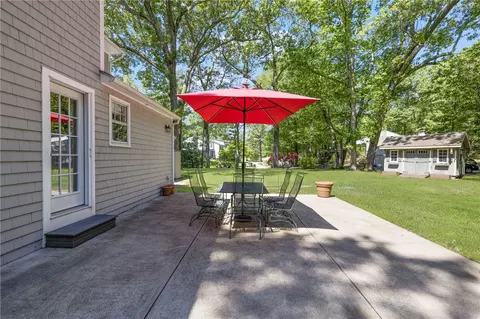 Exterior - 7 Ledgemont Dr, Warwick, RI 02886 photo 10 of 11