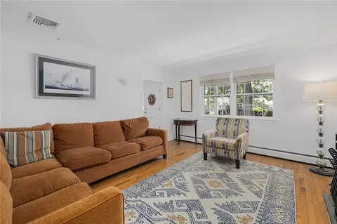 Living - 7 Ledgemont Dr, Warwick, RI 02886 photo 4 of 6