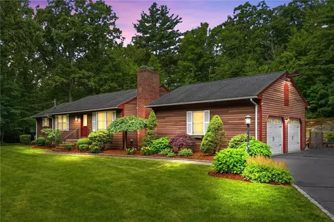 19 Mount Hygeia Rd, Foster, RI 02825