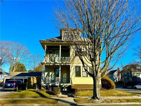 181 Cole Ave #2, Providence, RI 02906
