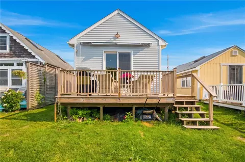 64 Burnside Ave, Narragansett, RI 02882