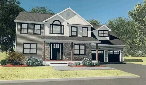 14 Blueberry Ln, Cranston, RI 02921