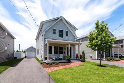 161 Graystone St, Warwick, RI 02886