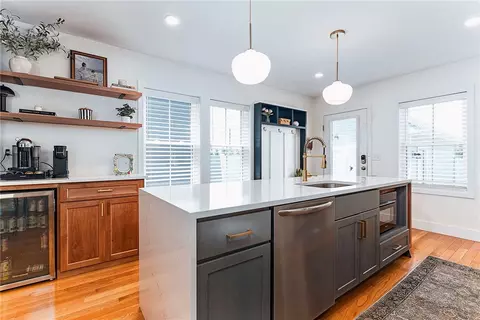 Kitchen - 161 Graystone St, Warwick, RI 02886 photo 2 of 5