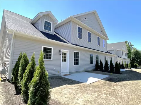 Exterior - 3 Fieldstone Way #3, Johnston, RI 02919 photo 3 of 3