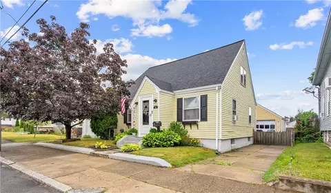 321 W Forest Ave, Pawtucket, RI 02860
