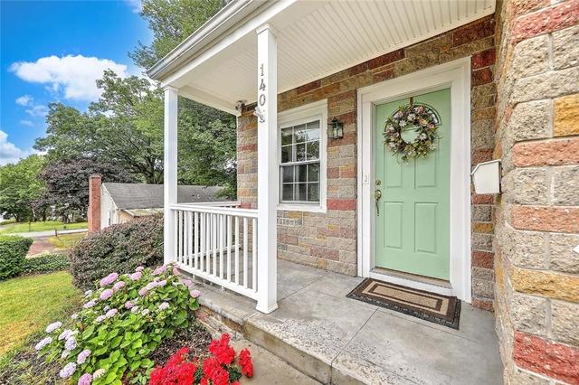 140 Lexington Ave, North Providence, RI 02904