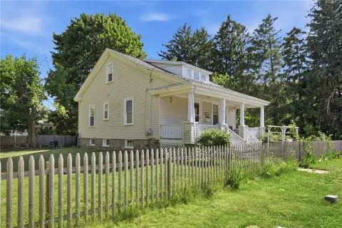 222 Harrison Ave, Warwick, RI 02888