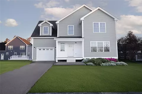 30 Recess Ln, Warwick, RI 02889