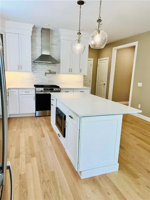 Kitchen - 5 Harmony Ln, Exeter, RI 02822 photo 3 of 4