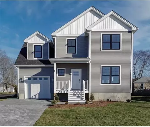 5 Pauline St, Westerly, RI 02891