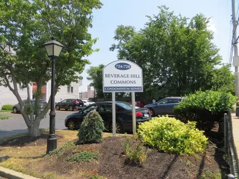 728 Beverage Hill Ave #26, Pawtucket, RI 02861