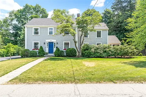 134 Ferry Ln, Barrington, RI 02806