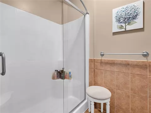 Bath - 7 Daisy Ln, Coventry, RI 02816 photo 4 of 4