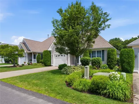 Exterior - 7 Daisy Ln, Coventry, RI 02816 photo 3 of 6