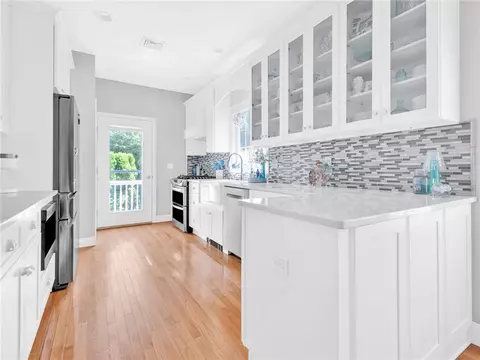 Kitchen - 7 Daisy Ln, Coventry, RI 02816 photo 2 of 5