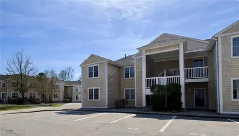 70 Turner St #E-2, Warwick, RI 02886 photo 2