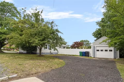 785 Main Ave, Warwick, RI 02886 photo 46
