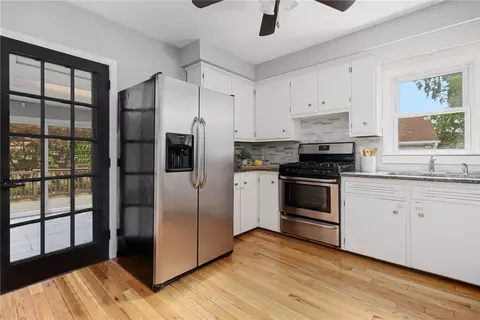 785 Main Ave, Warwick, RI 02886 photo 14