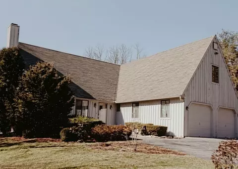 7 Taber Hill Rd, North Smithfield, RI 02896