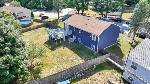 243 Warner Brook Dr, Warwick, RI 02889 photo 8