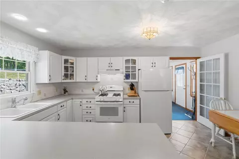 Kitchen - 203 Tara Ln, Woonsocket, RI 02895 photo 2 of 4