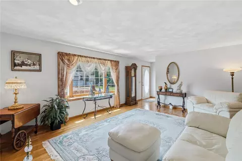 Living - 203 Tara Ln, Woonsocket, RI 02895 photo 3 of 5