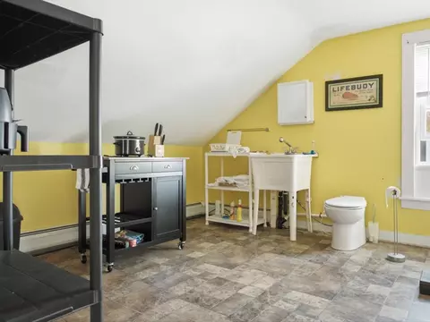 Bath - 24 Pleasant St, Westerly, RI 02891 photo 5 of 5