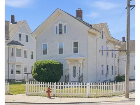 24 Pleasant St, Westerly, RI 02891