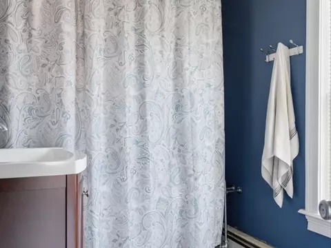 Bath - 24 Pleasant St, Westerly, RI 02891 photo 3 of 5