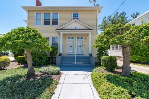 294 Smithfield Ave, Pawtucket, RI 02860