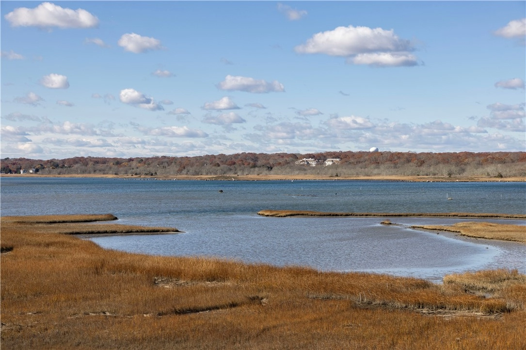 408 Atlantic Ave, Westerly, RI 02891 photo 3