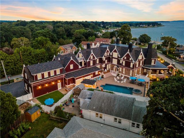 32 Lorraine St, Barrington, RI 02806