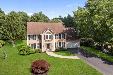 1 Mallard Cove Way, Barrington, RI 02806