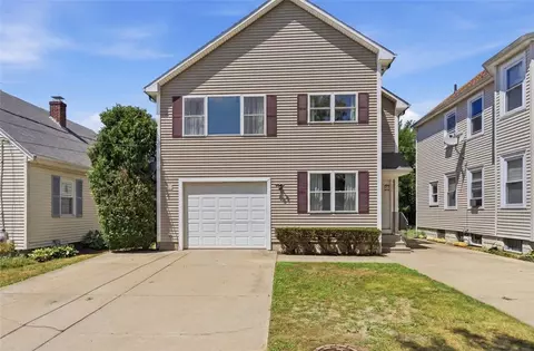 133 Sandringham Ave, Providence, RI 02908
