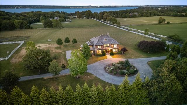 474 Wapping Rd, Portsmouth, RI 02871