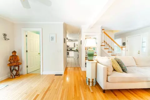 Entry Way - 11 Sylvan Ln, Westerly, RI 02891 photo 1 of 1