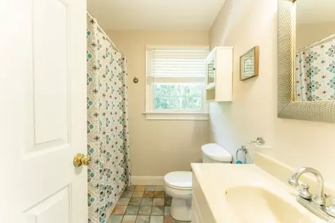 Bath - 11 Sylvan Ln, Westerly, RI 02891 photo 3 of 6