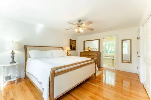 Bedroom - 11 Sylvan Ln, Westerly, RI 02891 photo 5 of 6