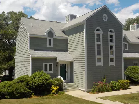9 Fairway Ln #9, Blackstone, MA 01504