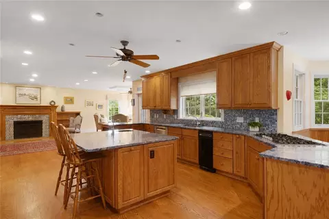 Kitchen - 19 Ledge Rd, Bristol, RI 02809 photo 1 of 5