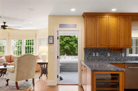 Kitchen - 19 Ledge Rd, Bristol, RI 02809 photo 4 of 5