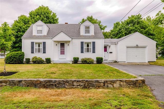 118 Foote St, Barrington, RI 02806