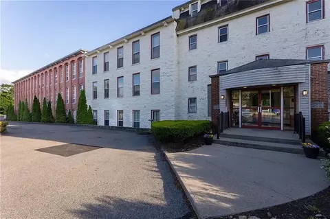 494 Woonasquatucket Ave #414, North Providence, RI 02911