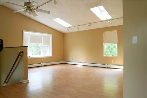 Living - 10 Scott Ct, Warren, RI 02885 photo 1 of 6