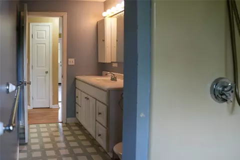 Entry Way - 10 Scott Ct, Warren, RI 02885 photo 2 of 2