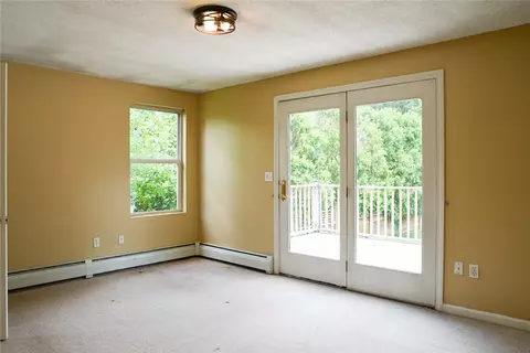 Bedroom - 10 Scott Ct, Warren, RI 02885 photo 2 of 5