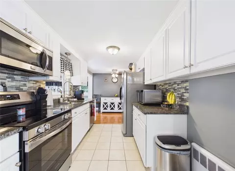 Other - 185 Vineyard Rd, Warwick, RI 02889 photo 2 of 4